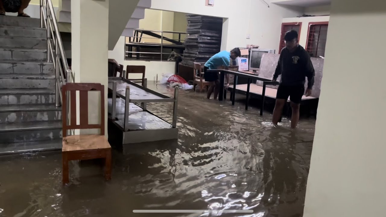 VNIT NAGPUR mein agaya paani|Swimming in NIT hostels 