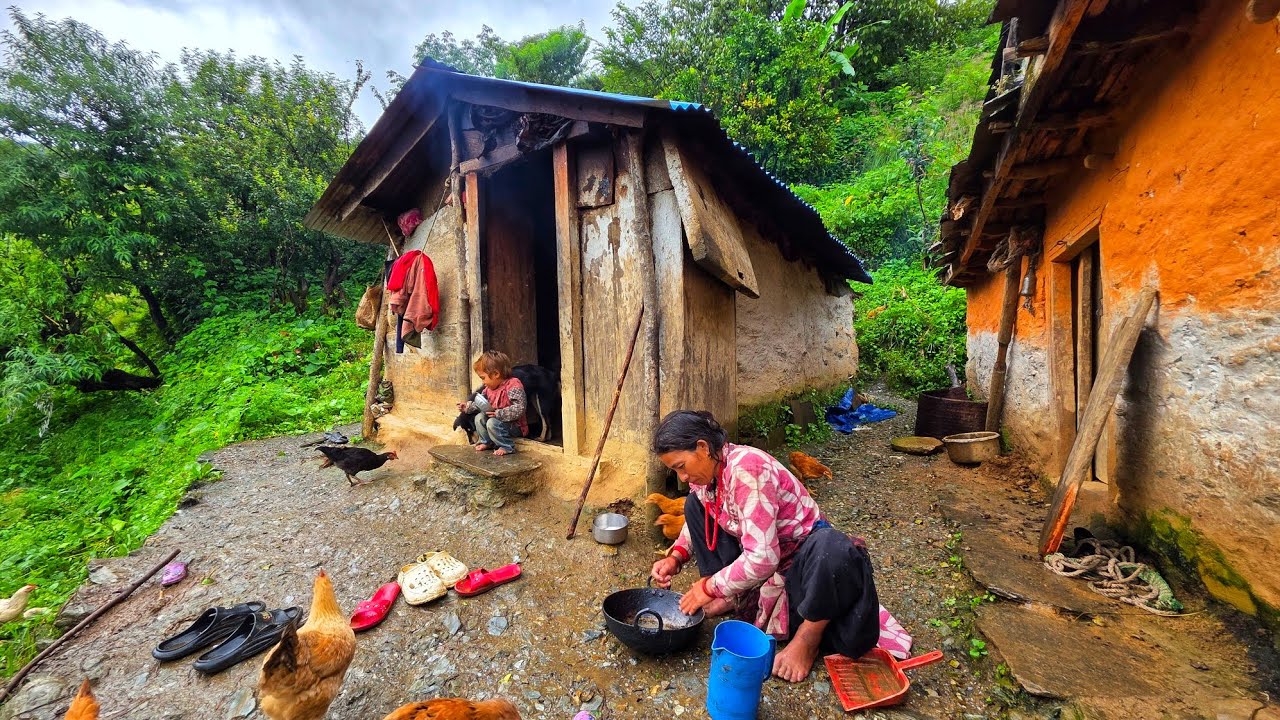 Poor But Happy Family, Living in Beautiful House | Organic Food Cooking | Rainy Day | Village Life |
