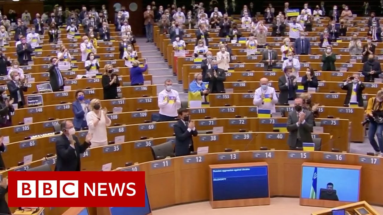 Standing ovation for Ukrainian president at EU Parliament - BBC News