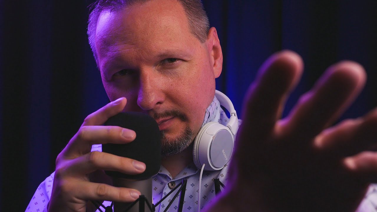 ASMR 🎧 U | Niezrozumiałe, szeptane słowa blisko ucha  - (szept)