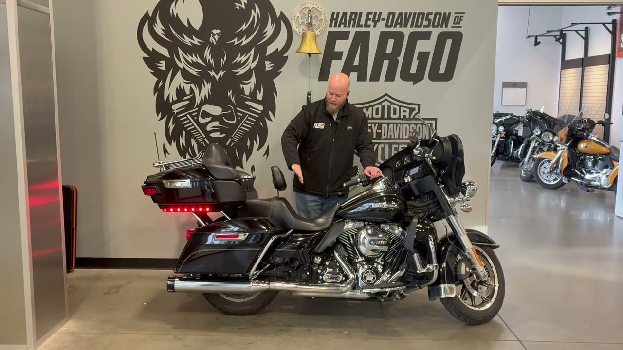 2015 Ultra Limited Low - Черный | Harley-Davidson of Fargo