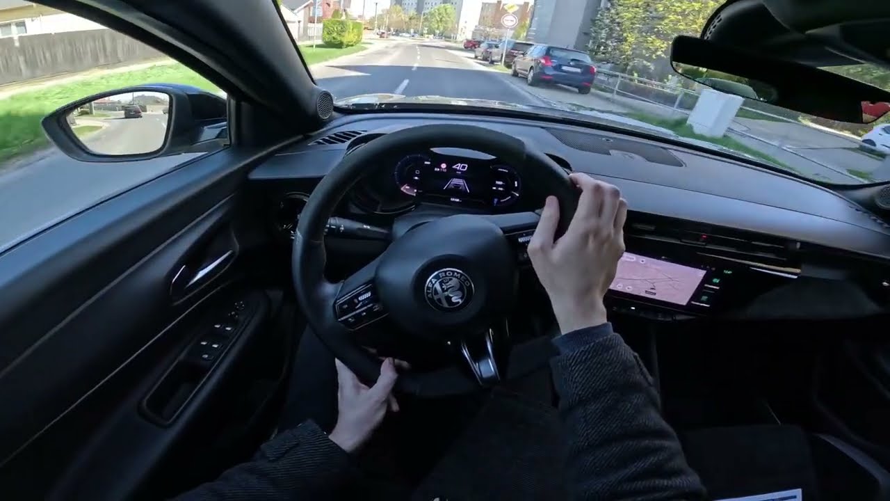 2025 Alfa Romeo Junior Elettrica Speciale 156 HP - POV Test Drive