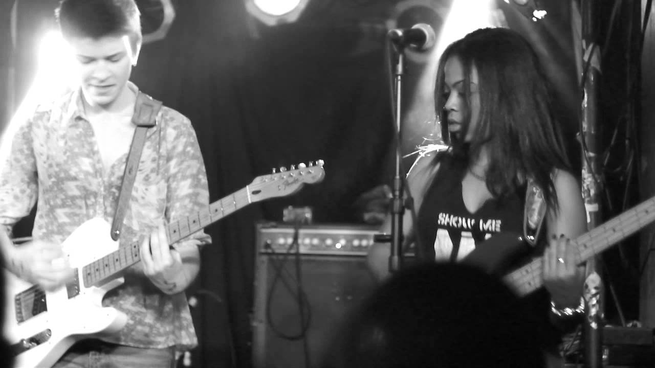 The Skins - Dead hands, Live in New York Dec 2012