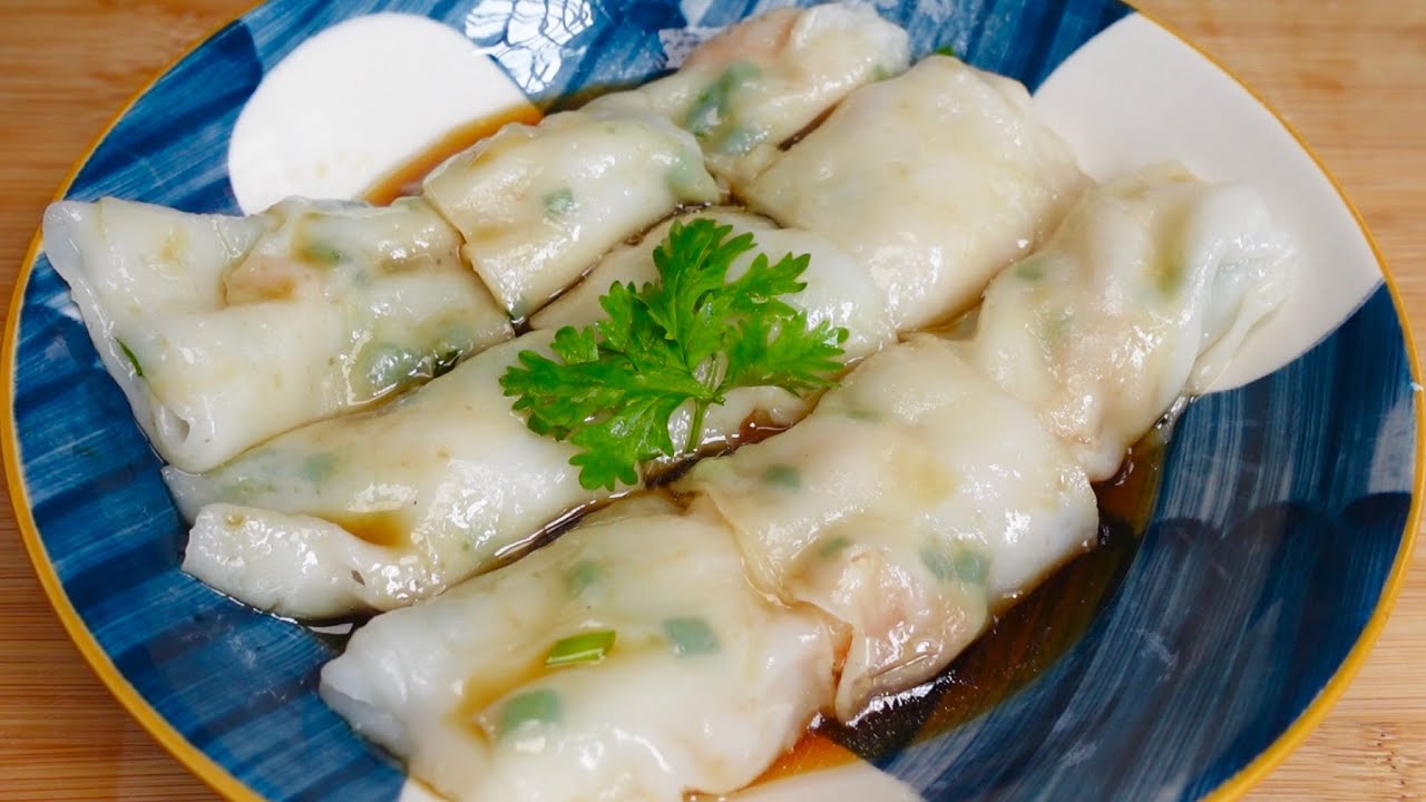 港式虾仁猪肠粉🦐满满的虾仁，滑嫩美味 ，超级好吃，3 分钟就能学会，做法简单，在家自己也能做😋Hong Kong-style prawns chee cheong fun 🦐 Delicious