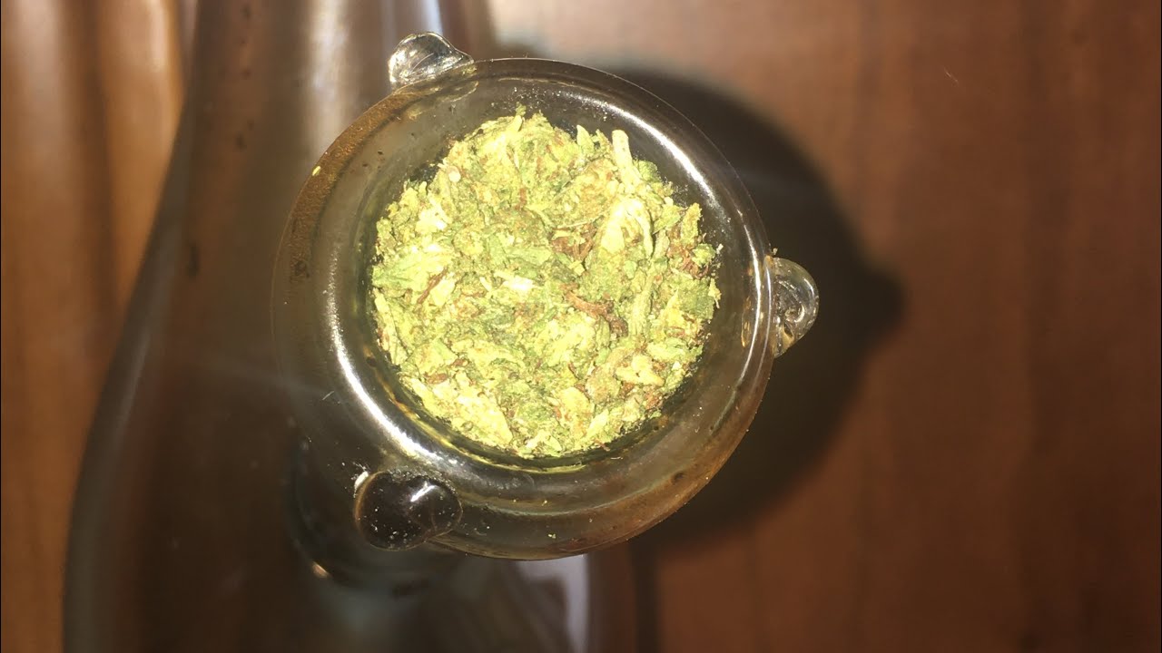 SMOKING A GRAM OF WEED IN ONE BREATH