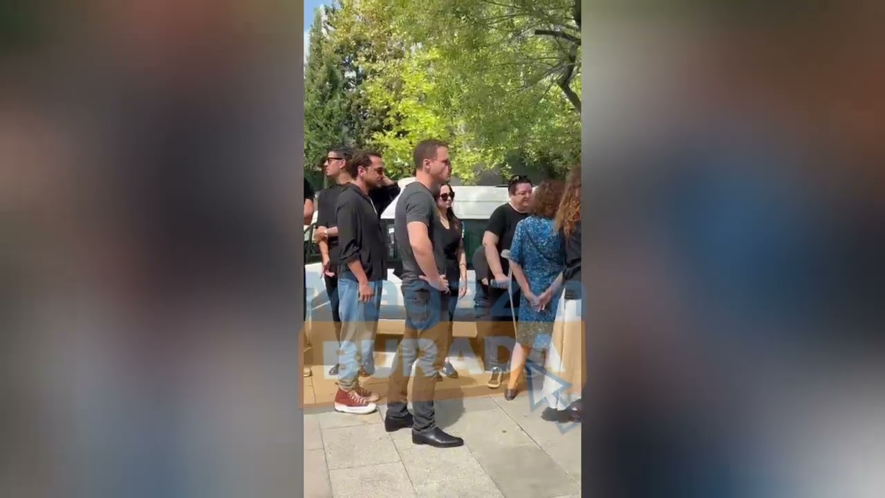 Hande Erçel ve Kerem Bürsin, Nilperi Şahinkaya’nın annesinin cenazesinde selamlaşmadı!