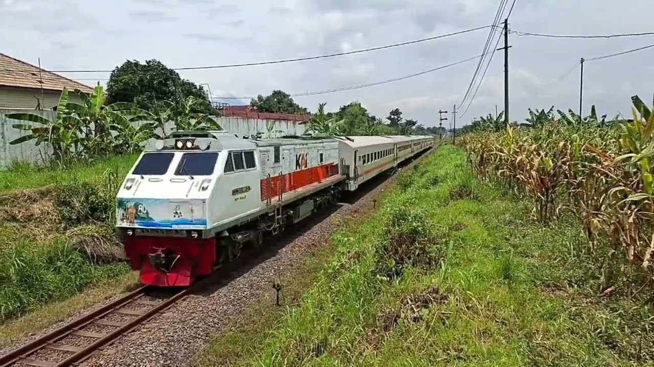 3 kereta api keren, jalur favorit