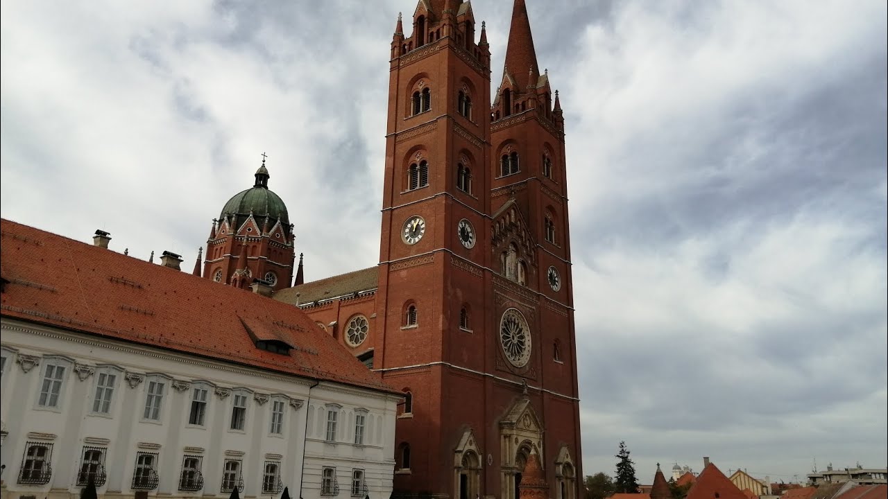 Katedrala sv. Petra, Đakovo - 12:00