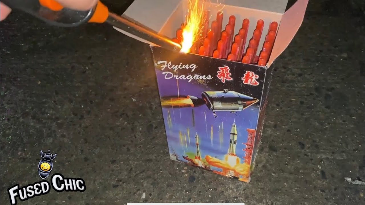 Flying Dragons (Whistling rocket cake) by Dragon Fireworks