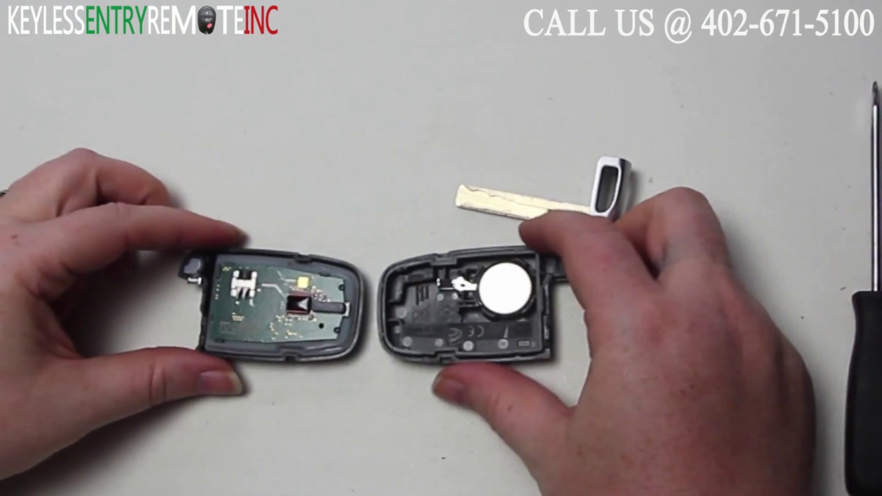 How To Change A Hyundai Sonata Key Fob Remote Battery (2011 -  2015) FCCID SY5HMFNA04