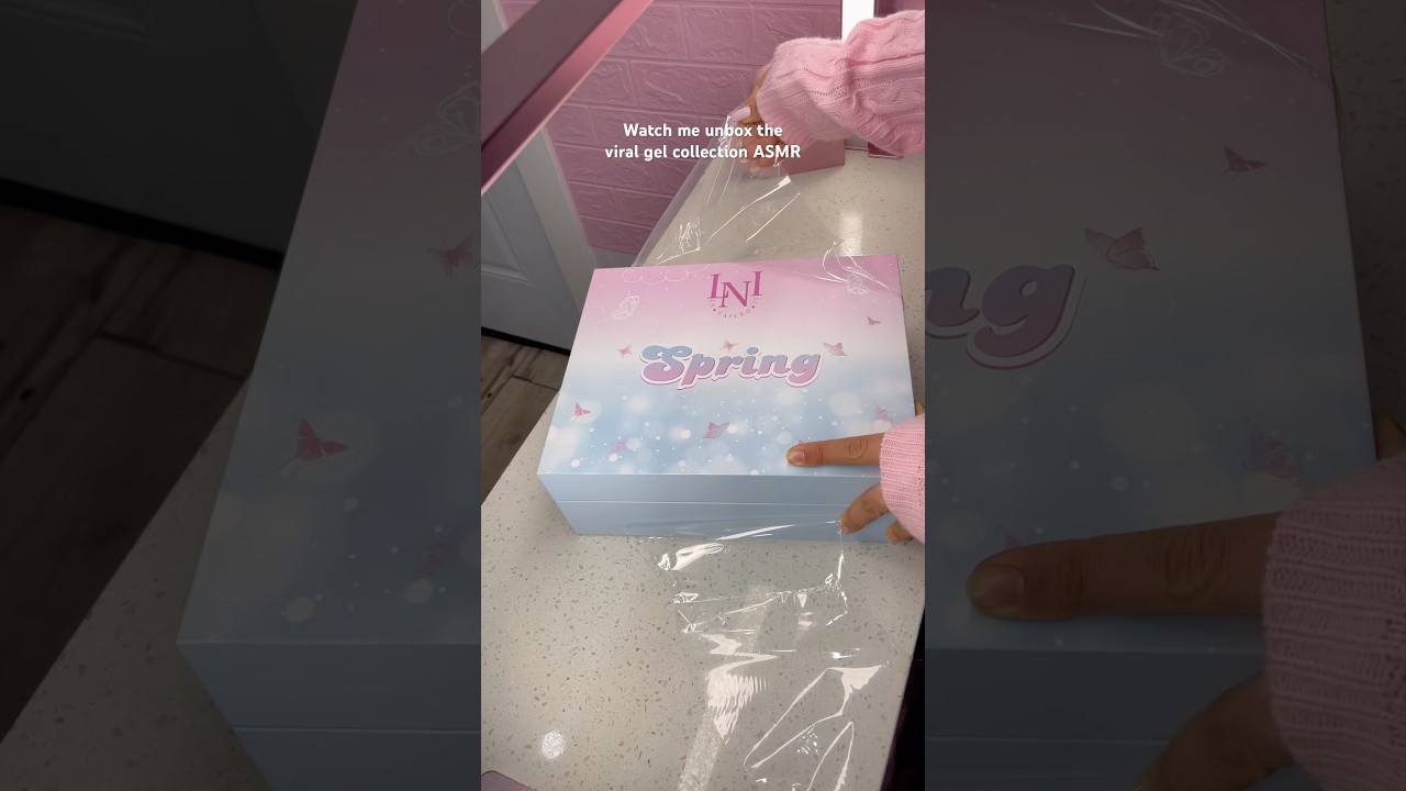ASMR Unboxing 😳🌸🎀🫶🏻 #nails #nailart