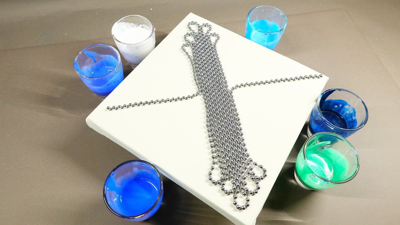 Chain pull technique - The 2nd - Place the chain in a zigzag - Acrylic pouring Blue - fluidcomet