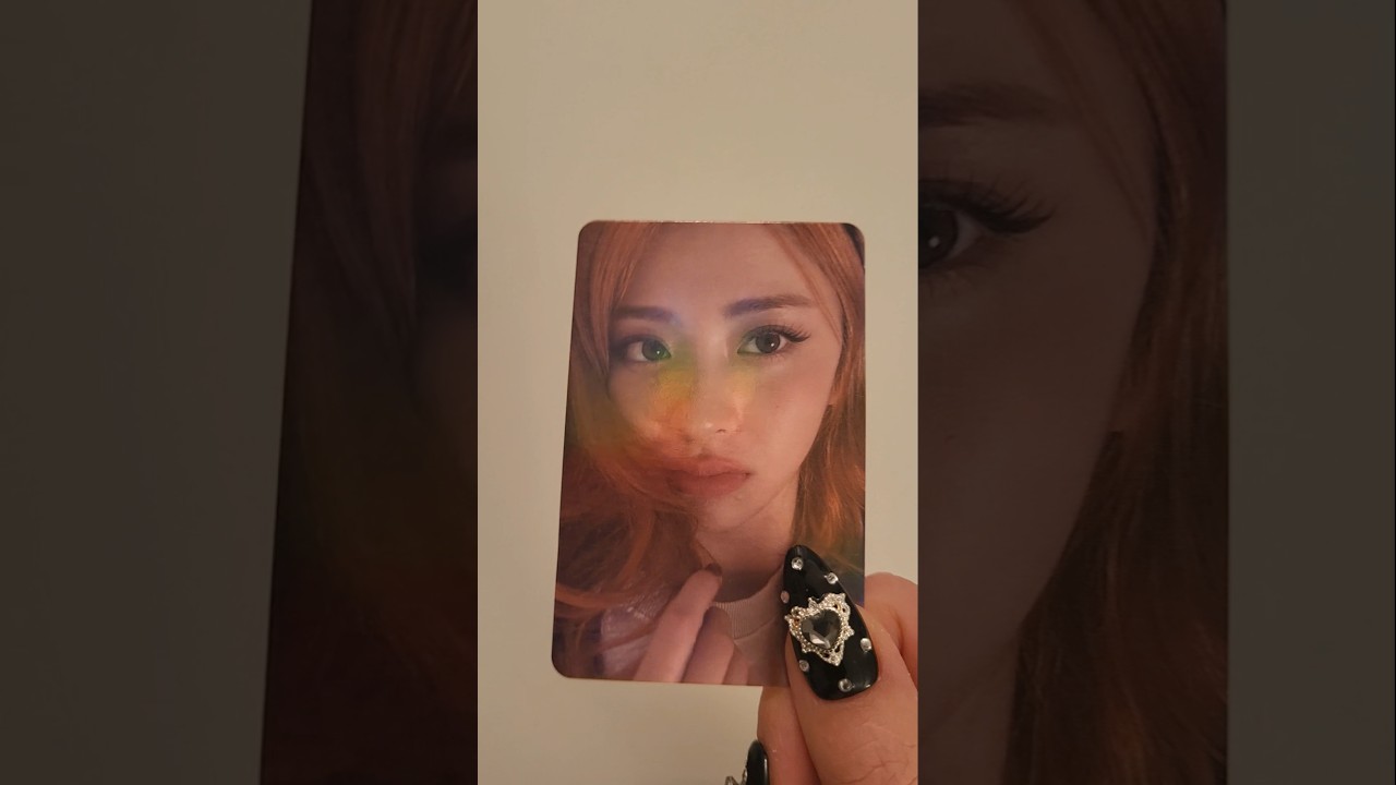 Le sserafim photocards 