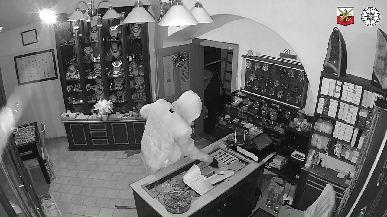 ČESK&Yacute; KRUMLOV: Kr&aacute;dež vltav&iacute;nů