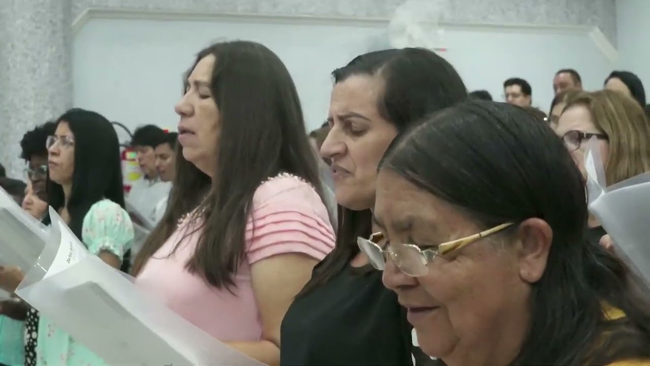 Igreja Apostólica - Bendita hora - Coral Curitiba