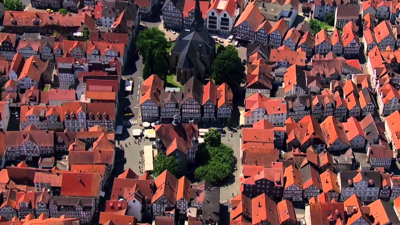 Hessen von oben: Kirchen und Klöster