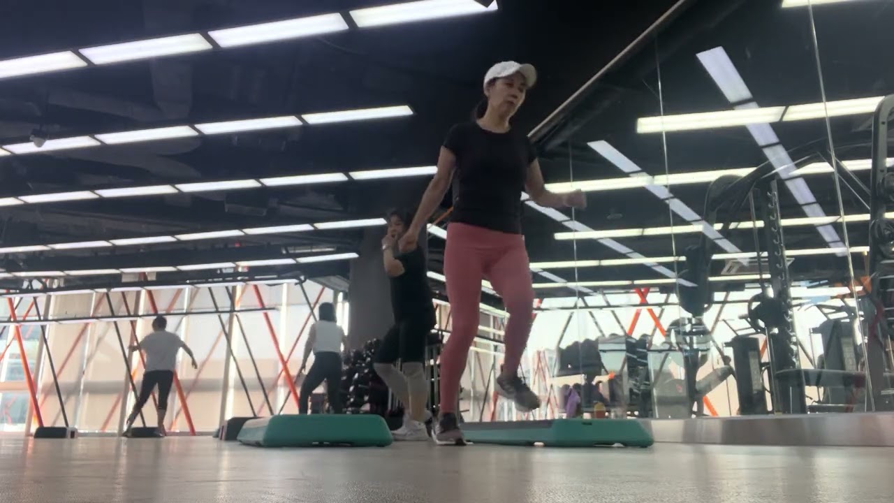 Step class with kru Mung 