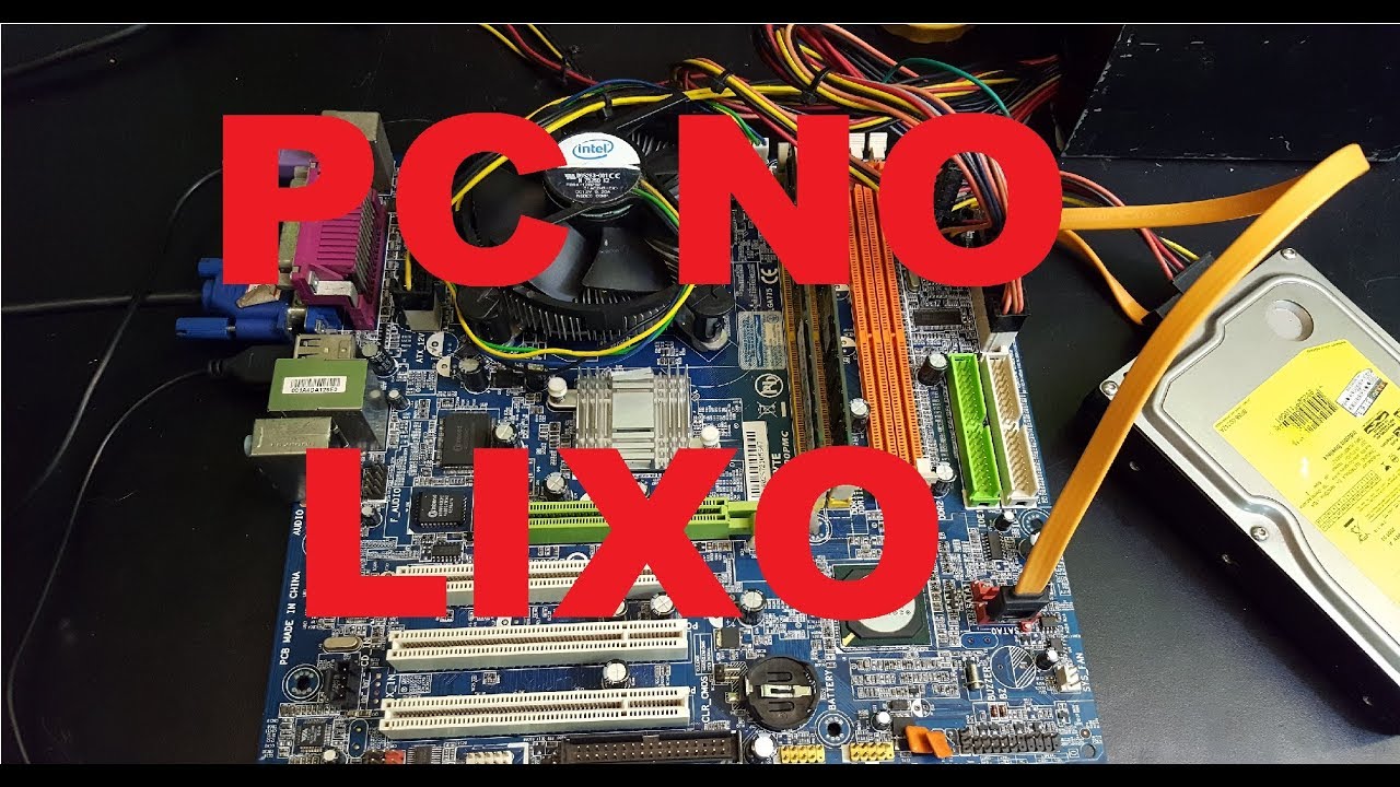 Achei Um Pc No Lixo! (Estou  Catando Lixo)