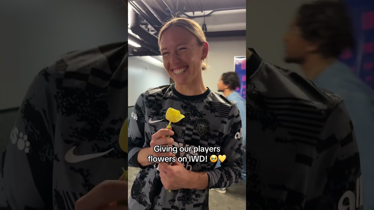Taking Spirit in Bloom literally this IWD! 🌼 #internationalwomensday #nwsl #soccer #iwd2026