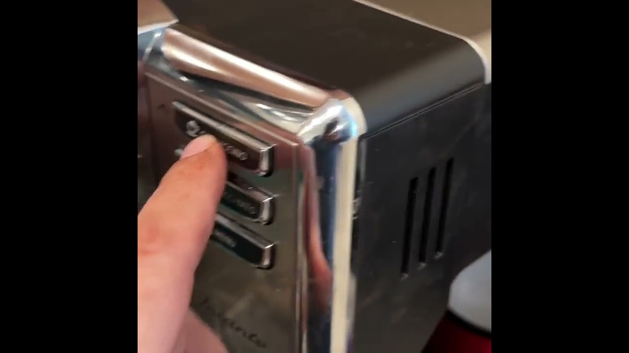 Saeco Incanto no Bean error after grinding. Easy fix step by step. Works for any espresso machine.