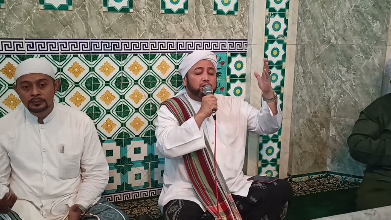 QOSIDAH DARKAH YA AHLAL MADINAH & SA'DUNAFIDDUNYA | MAJELIS GUBAH AL HABSYI ( AUDIO HD )