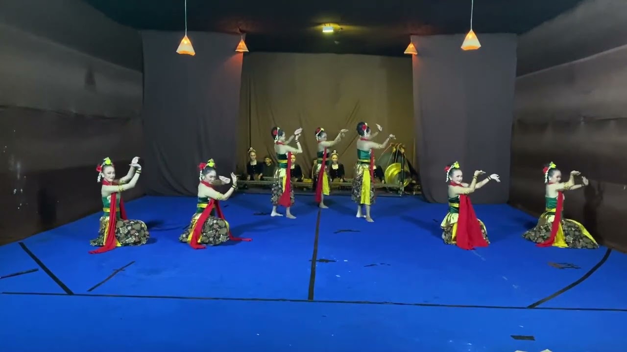 KARYA TARI 