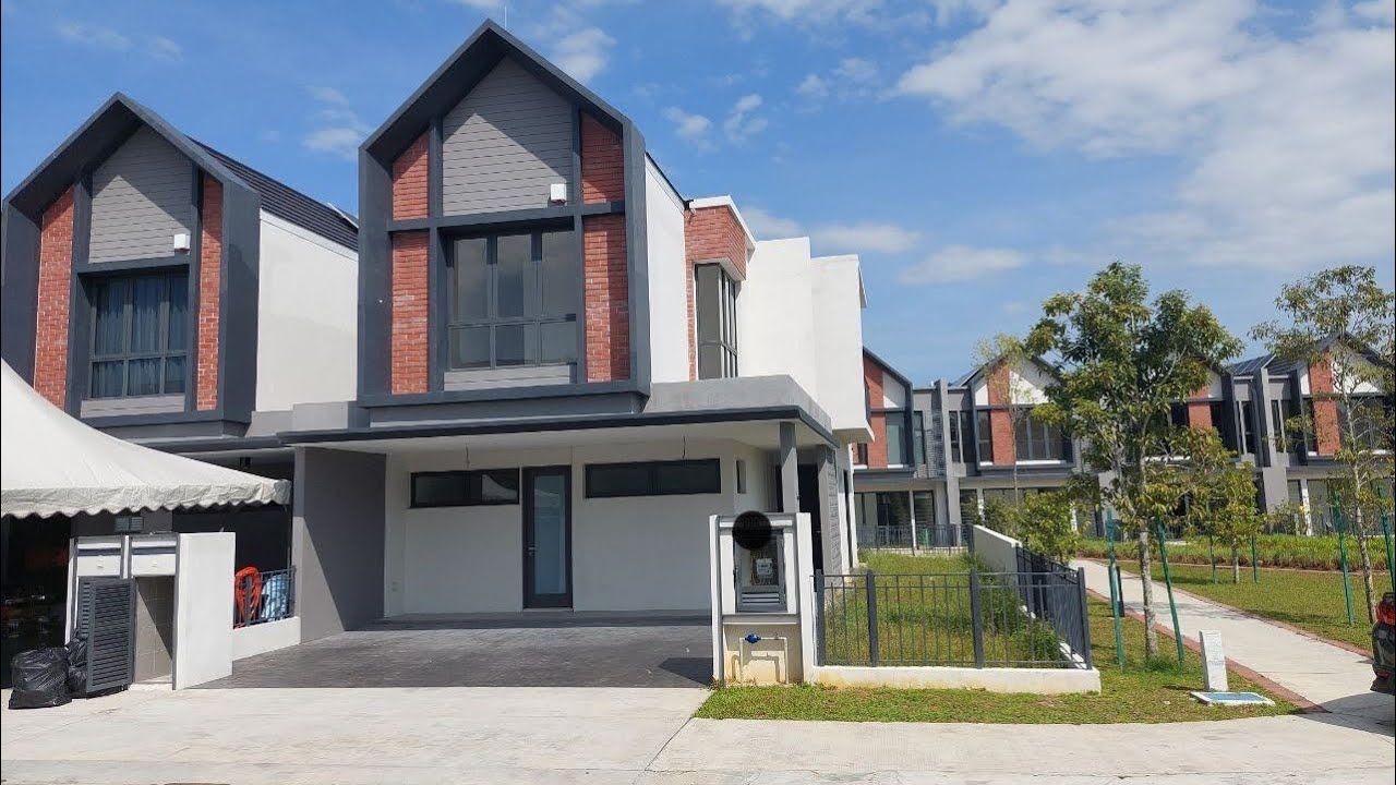 Freehold, Modern Corner Lot 2 Storey At Ilham Residence Elmina Shah Alam.  #shorts