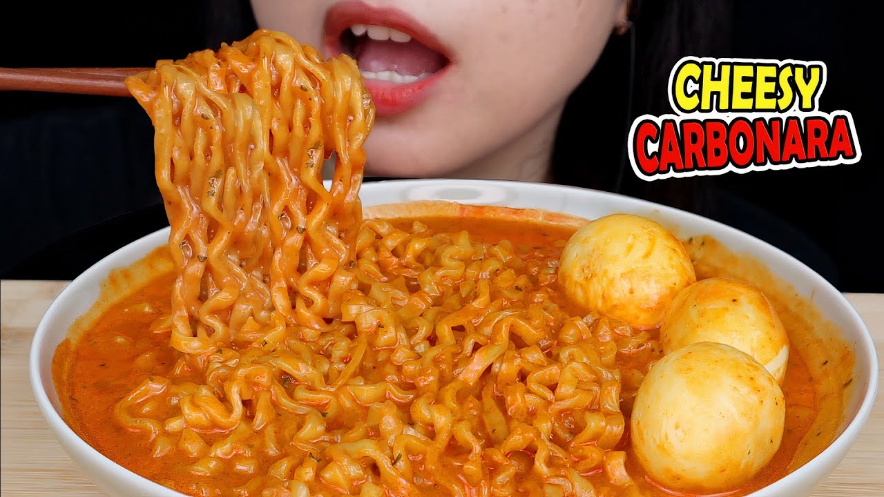 ASMR CHEESY CARBO FIRE NOODLE SOUP WITH BOILED EGGS 🍜 CREAMY SAMYANG KUAH CARBONARA + TELUR MUKBANG