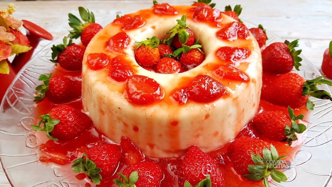 Sobremesa muito fácil de fazer! Flan com Calda de Morango | Comida e Receitas