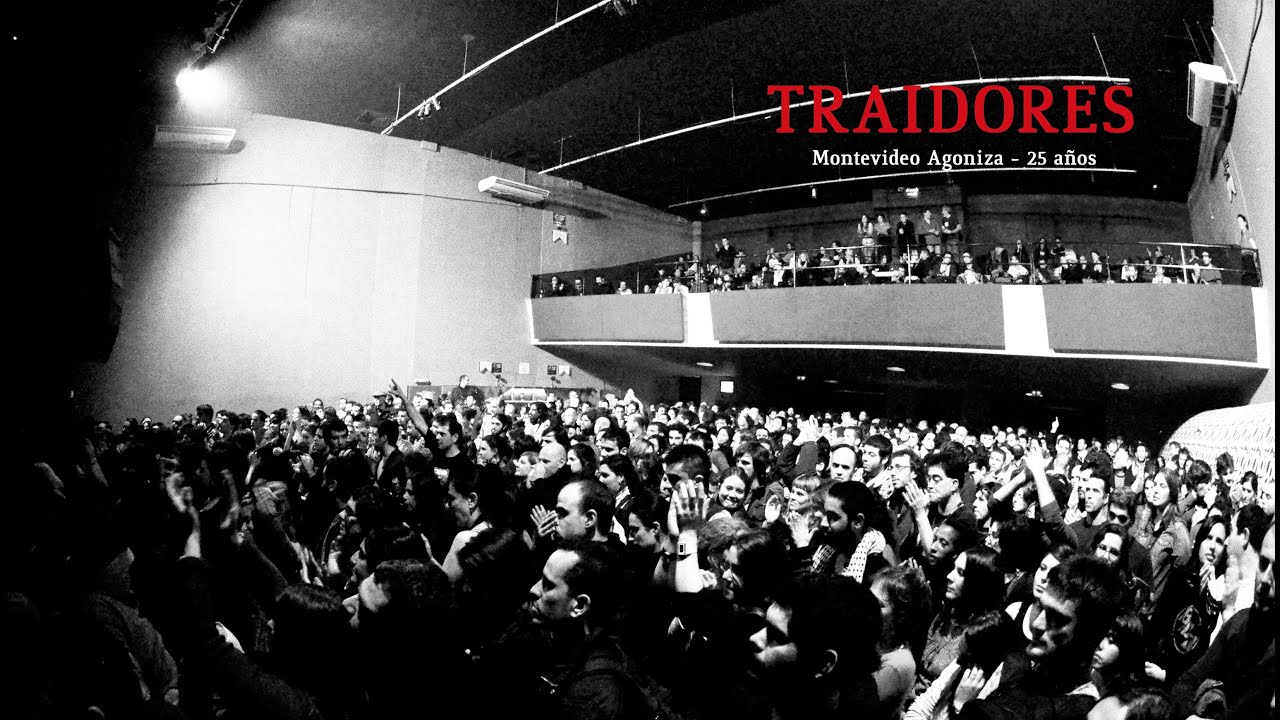 LOS TRAIDORES — 