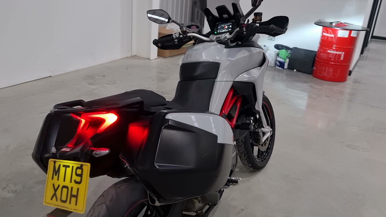 Ducati Multistrada 950 S 2019 - Completely Motorbikes