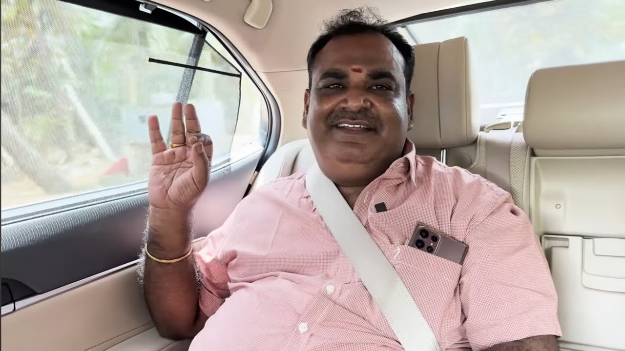 25 kmpl கிடைக்கும் ஒரு பிரீமியம் செடான் ? அரை கோடியின் சொகுசு கப்பல் - Toyota Camry Tamil Review