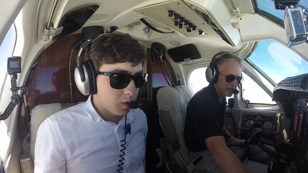 LOW LEVEL PASS in the King Air 90 - Flight to Goose Bay, Canada- CYYR