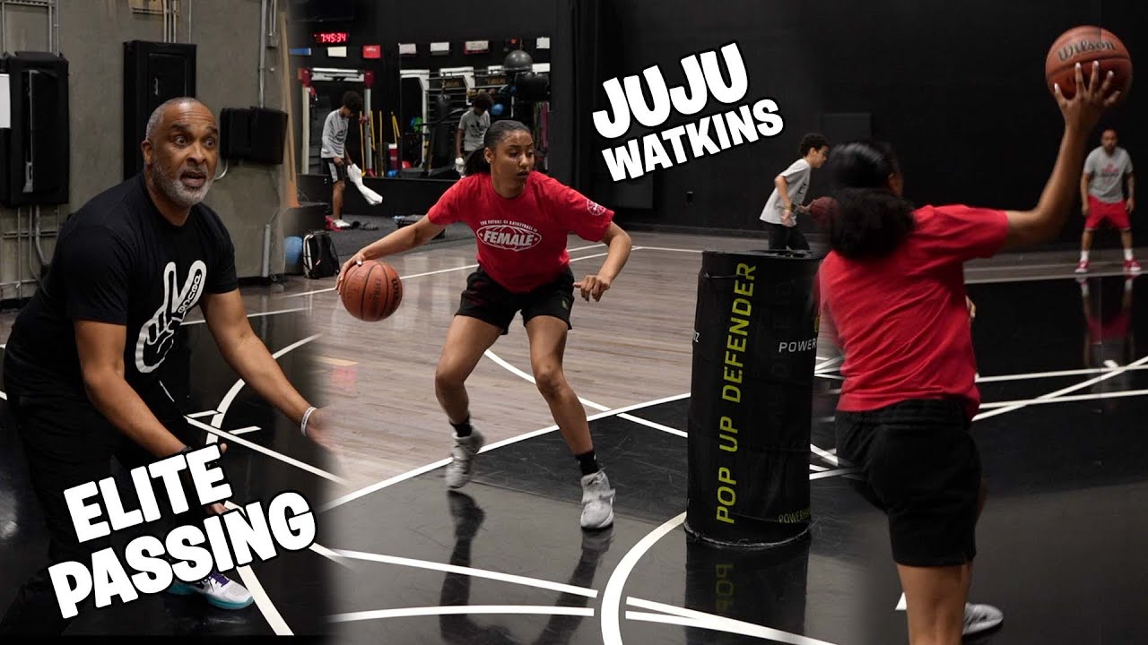 how to make moves and reads with a pass 🔥 #1 Ranked Juju Watkins