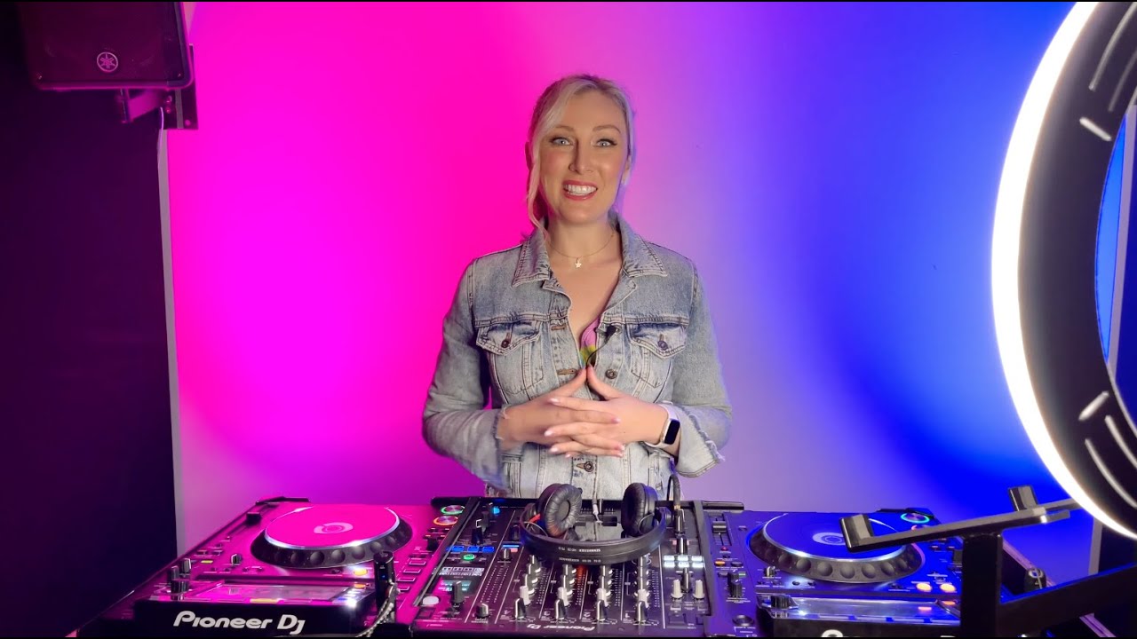 DJ Studio Tour with DJ Wildflower @ The Hen House