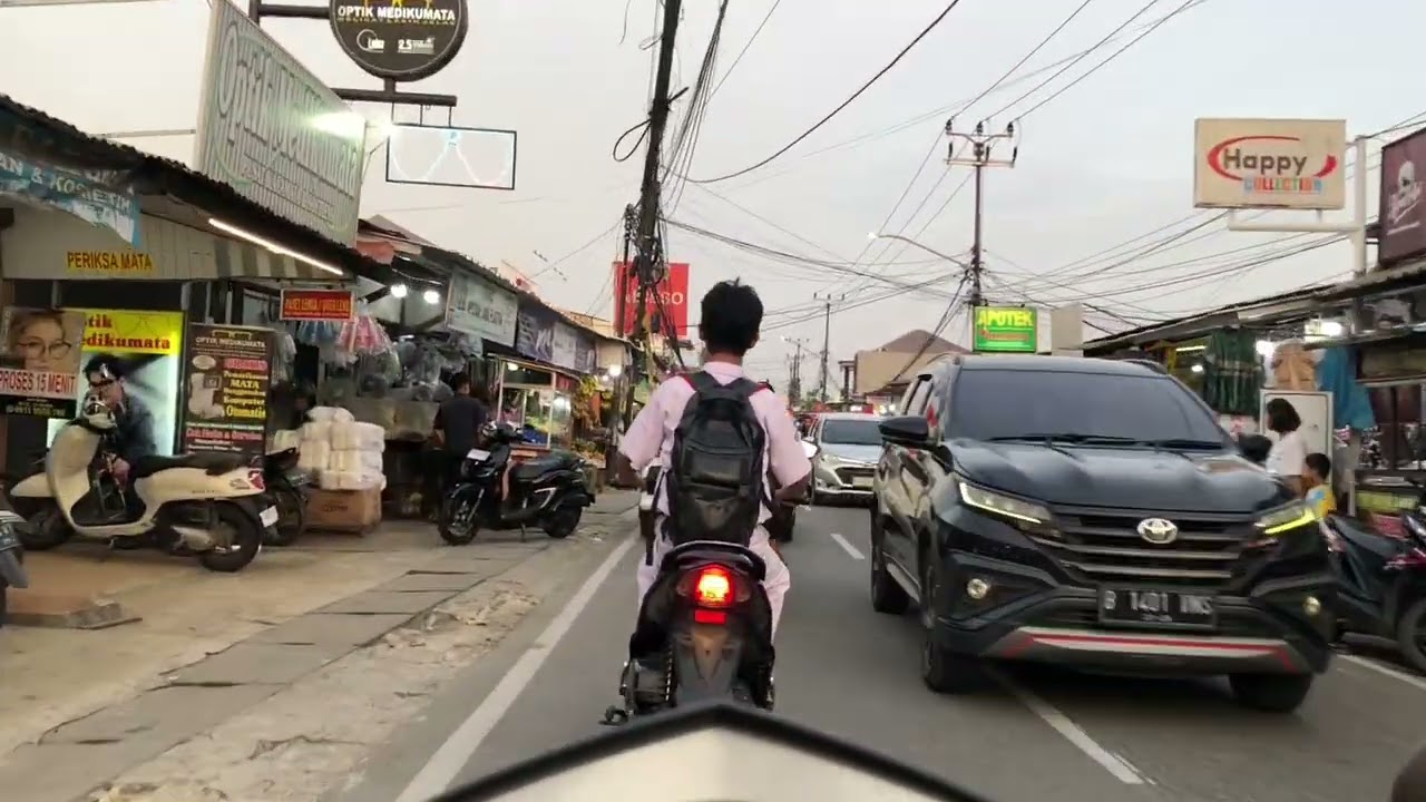 Suasana jalan sore dari Kunciran sampai Graha Raya | Tangerang