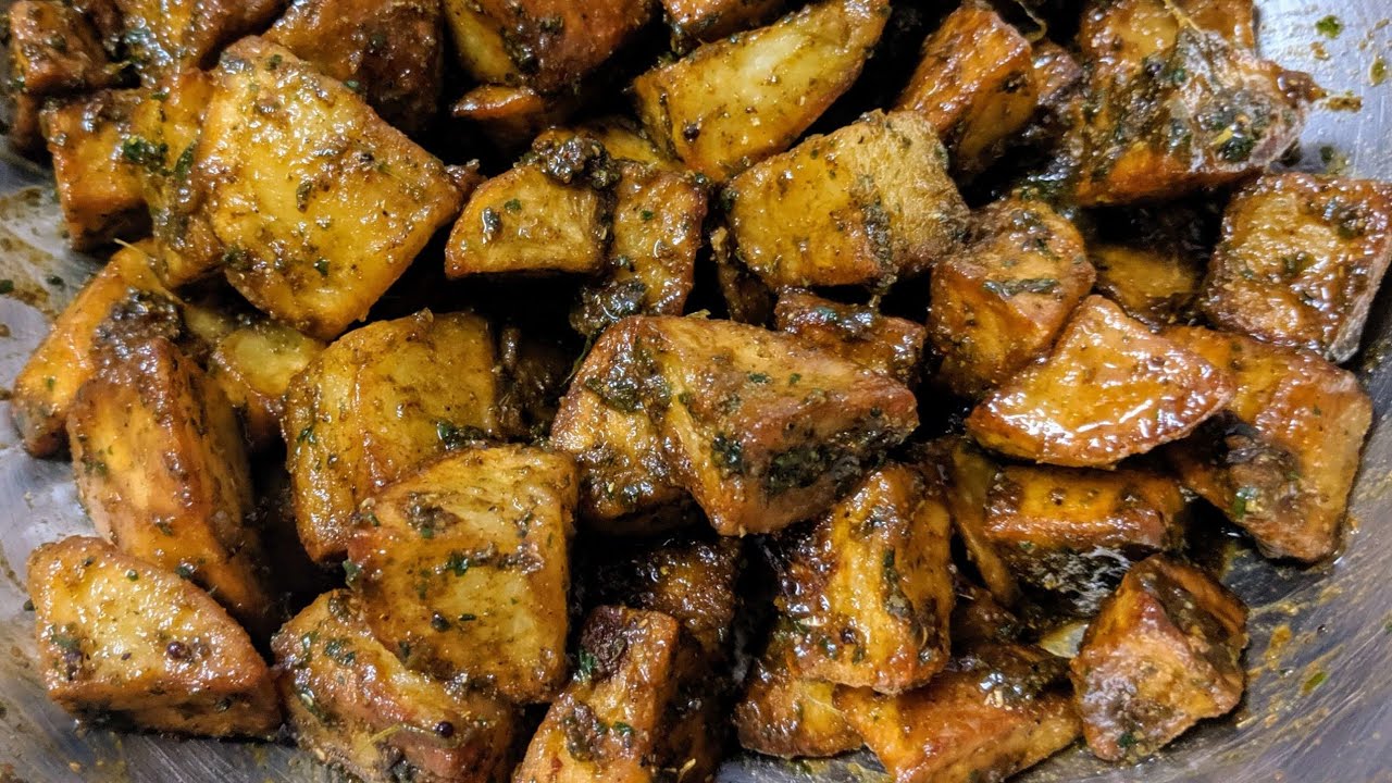 Delhi ki famous 😋 dry crispy aloo chat🥔 street style recipe 🤤👍🏻😊