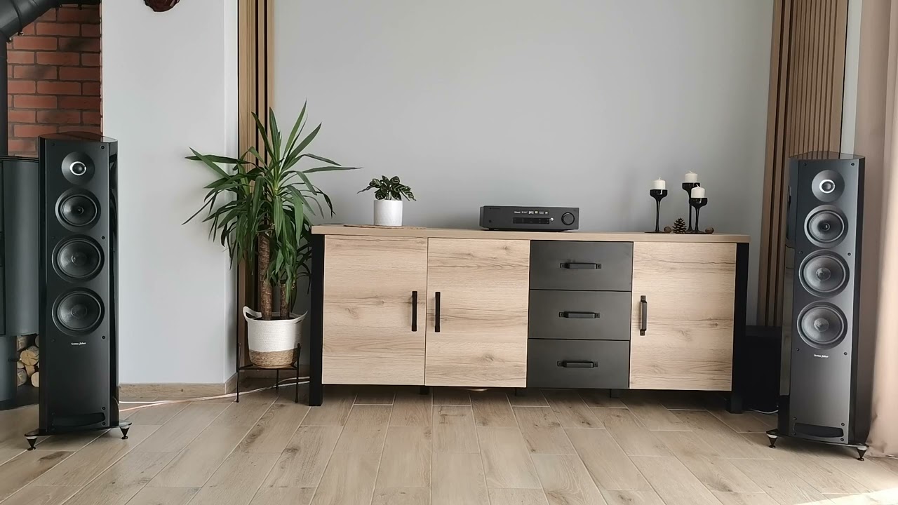 Cambridge CXA81 amplifier and Sonus Faber Venere 3.0 speakers - short sample 8