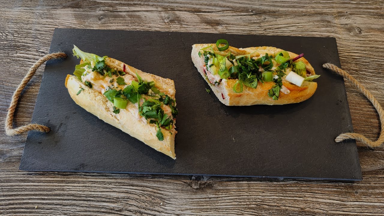 Lobster Catch and Cook - Coastal Foraging in the Summer Ep1 - Making a Delicious Lobster Roll