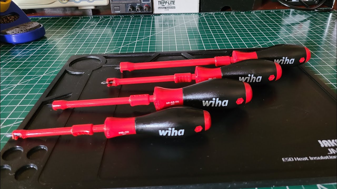 WIHA Screw Holding Screwdrivers Sizes #1 Philip, #2 Phillips,  #0 Phillips, # 2 Common/ Flat