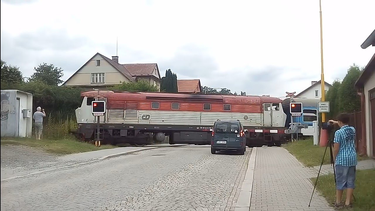 Železniční přejezd (AŽD 97) Světlá nad Sázavou [3] + Bardotka