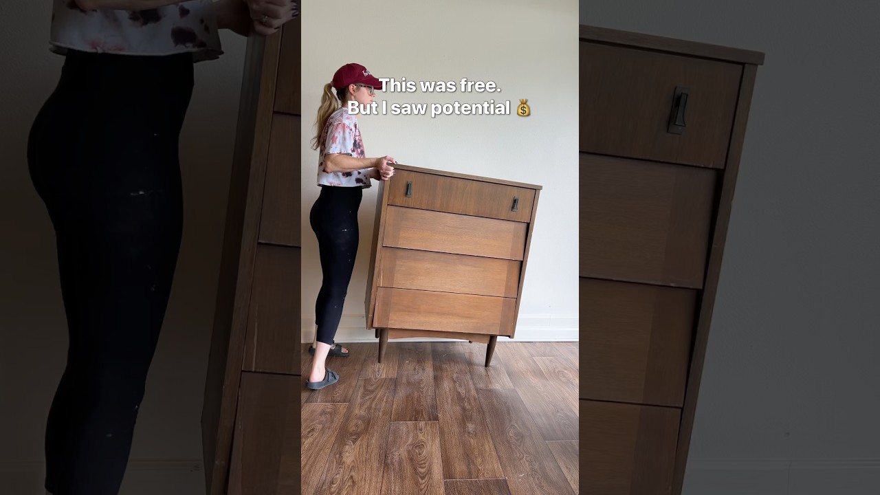 I can never say no to free mid century modern furniture 🤑 Can you guess how much I listed it for?