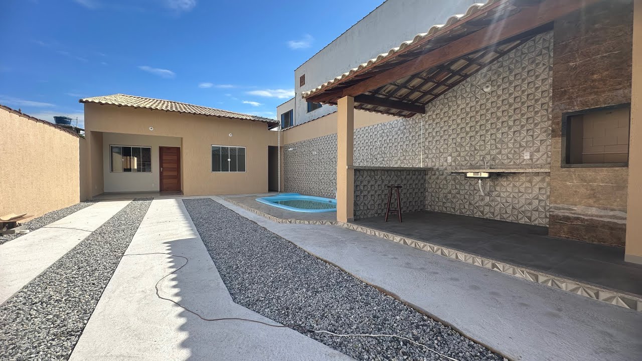 Linda casa com 3 quartos pertinho da praia em Unamar-Cabo Frio
