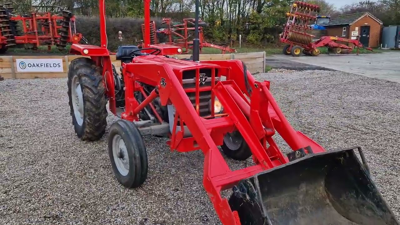 Massey Ferguson 135 2WD Tractor with front loader 25156