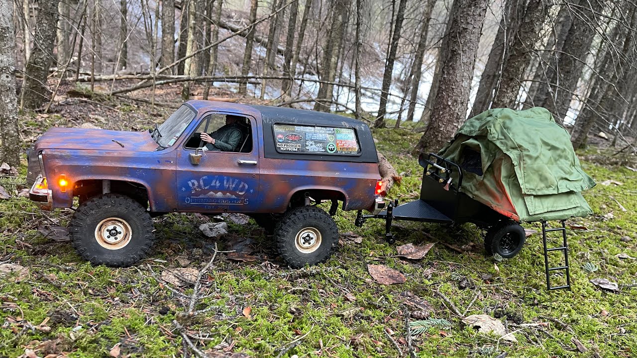 RC4WD Rust Bucket Blazer with camper trailer 