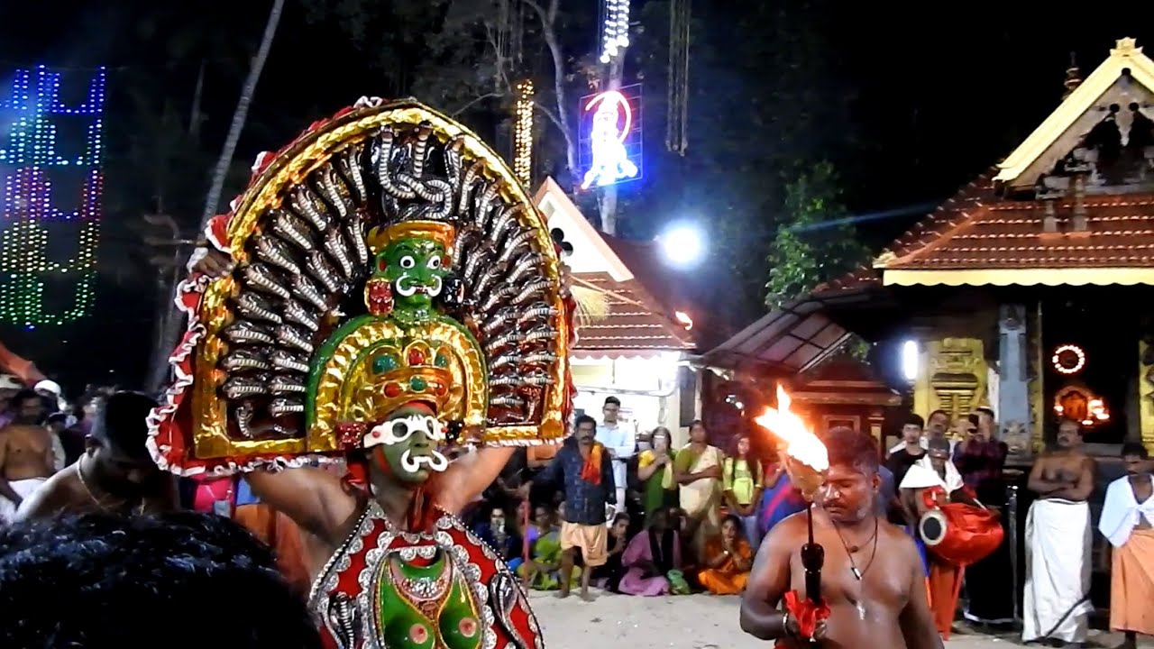 കളിക്കശ്ശേരിൽ ക്ഷേത്രത്തിലെ തട്ടേൽ പേച്ച് ഉത്സവം / Oachira / Vlog / Anilchand Oachira