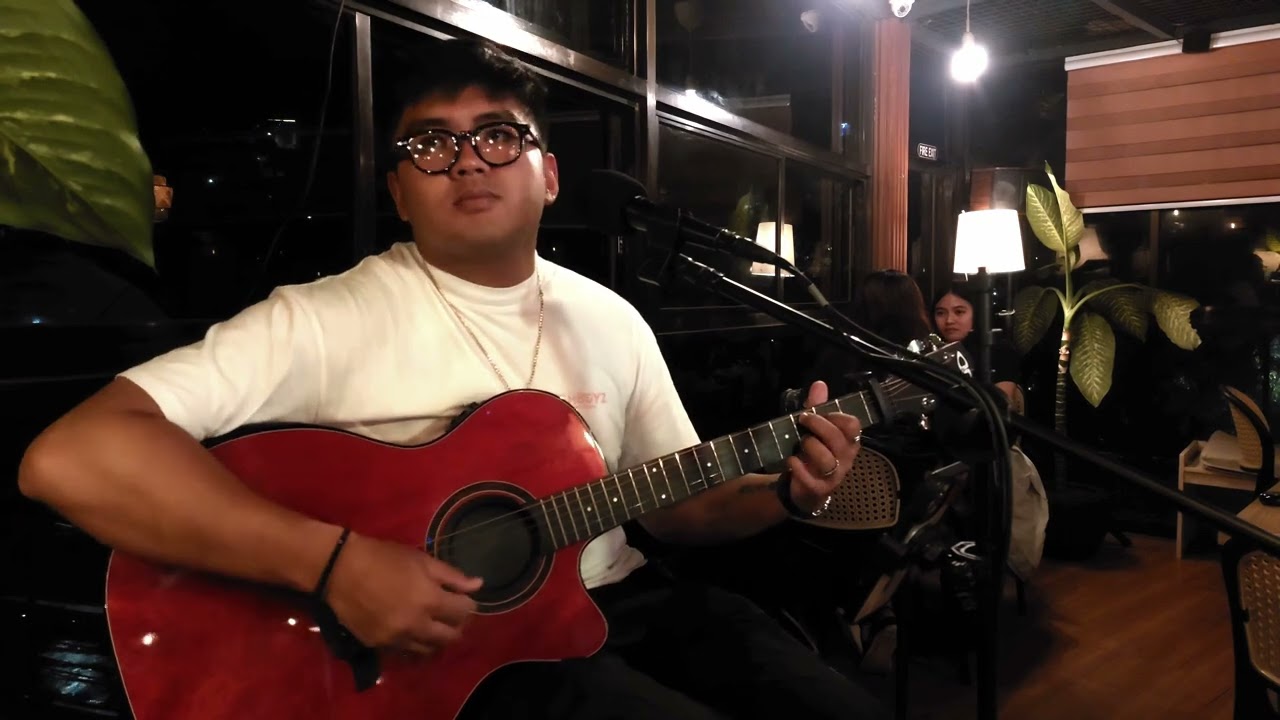 Ed Sheeran — Tenerife Sea cover by Zachary Mazo at Homu Cafe Baguio Filipino Singer Live Band
