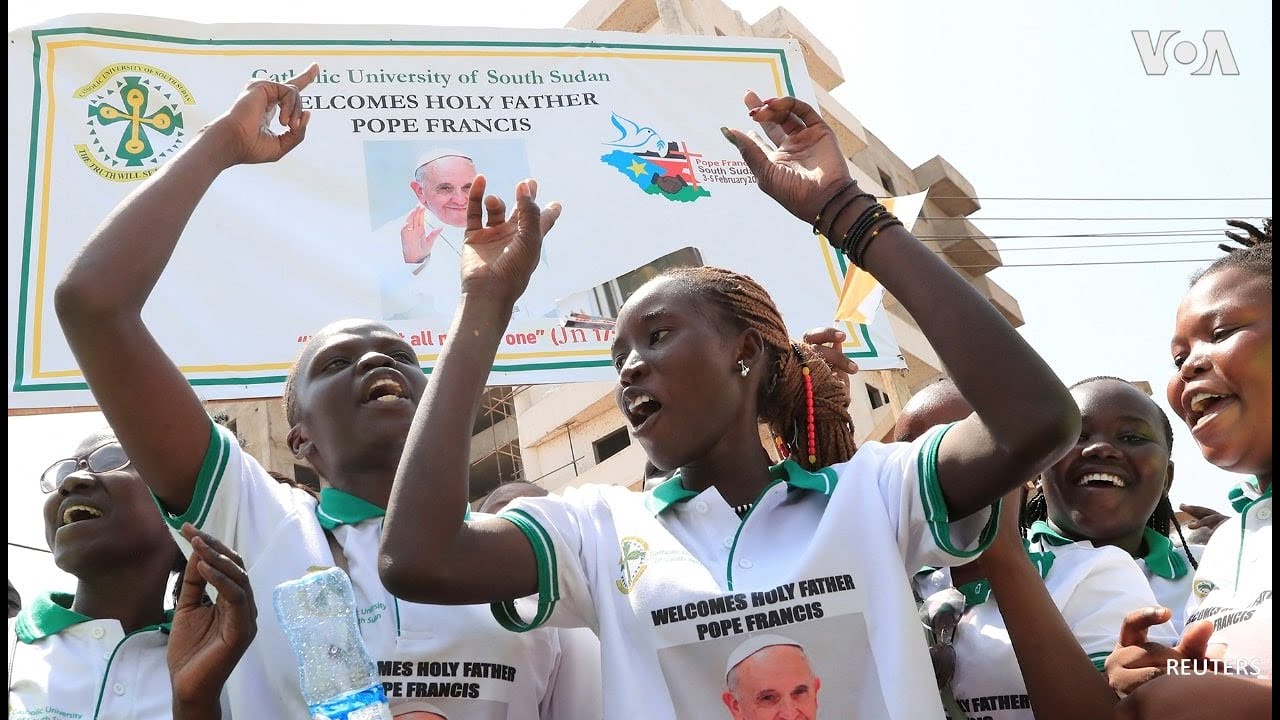 LIVE – Pope Francis Arrives in South Sudan
