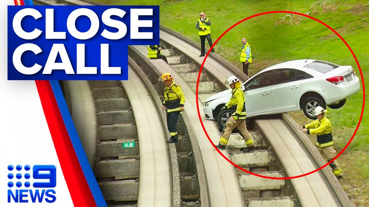 Elderly driver steers car onto O-Bahn bus tracks in Adelaide | 9 News Australia