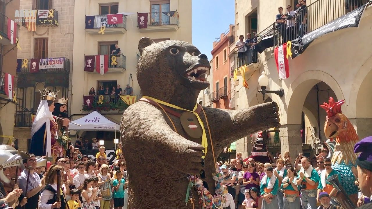 Espectaculars Balls de l’Ós i els Trabucaires de Valls